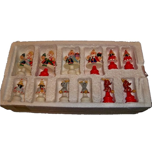 Kurt S Adler Christmas Chess Set. Used and loved - Picture 8 of 16